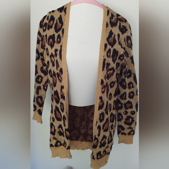 Leopard Print Open Cardigan - Picture 3 of 9